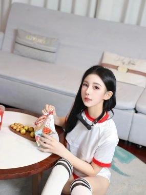 [XIUREN秀人网] 许微微呀合集下载[持续更新]