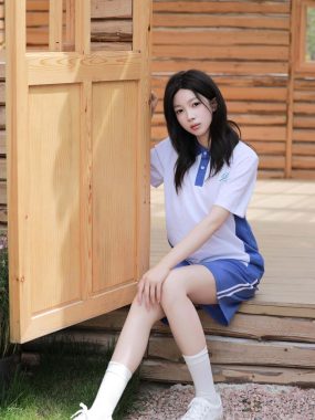 橙子酱Lillian(秀人网) – 秀人精选内购无水印照片套图1套 330MB